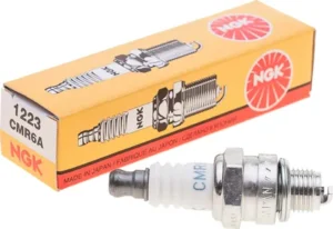 Aizdedzes svece NGK CMR6A Husqvarna333 stary