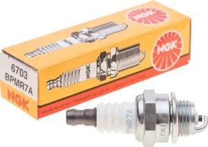 Aizdedzes svece NGK BPMR7A z rezystorem nieodkręcana końcówka