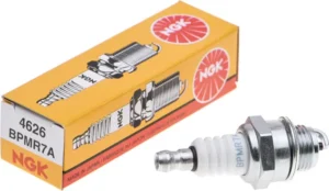 Aizdedzes svece NGK BPMR7A do pilarek z rezystorem odkręcana końcówka