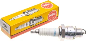 Aizdedzes svece NGK BPR6HS Loncin Suzuki AP50 LC1P70 EURO V  E-5