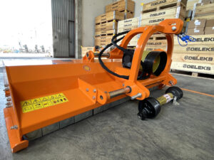 Flail mower with hydraulic sideshift  for traktors