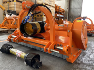 Flail mower with hydraulic sideshift  for traktors