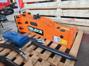 Hydraulic breaker for miniexcavator - silenced
