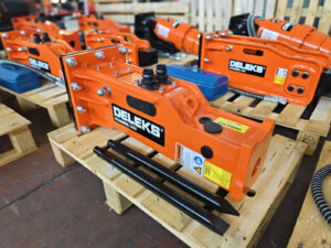 Hydraulic breaker for miniexcavator - silenced