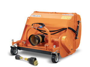 Mulcher with collector for sports fields or vineyard rows