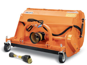 Mulcher with collector for sports fields or vineyard rows