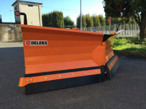 Snowplough for tractor front-end loaders